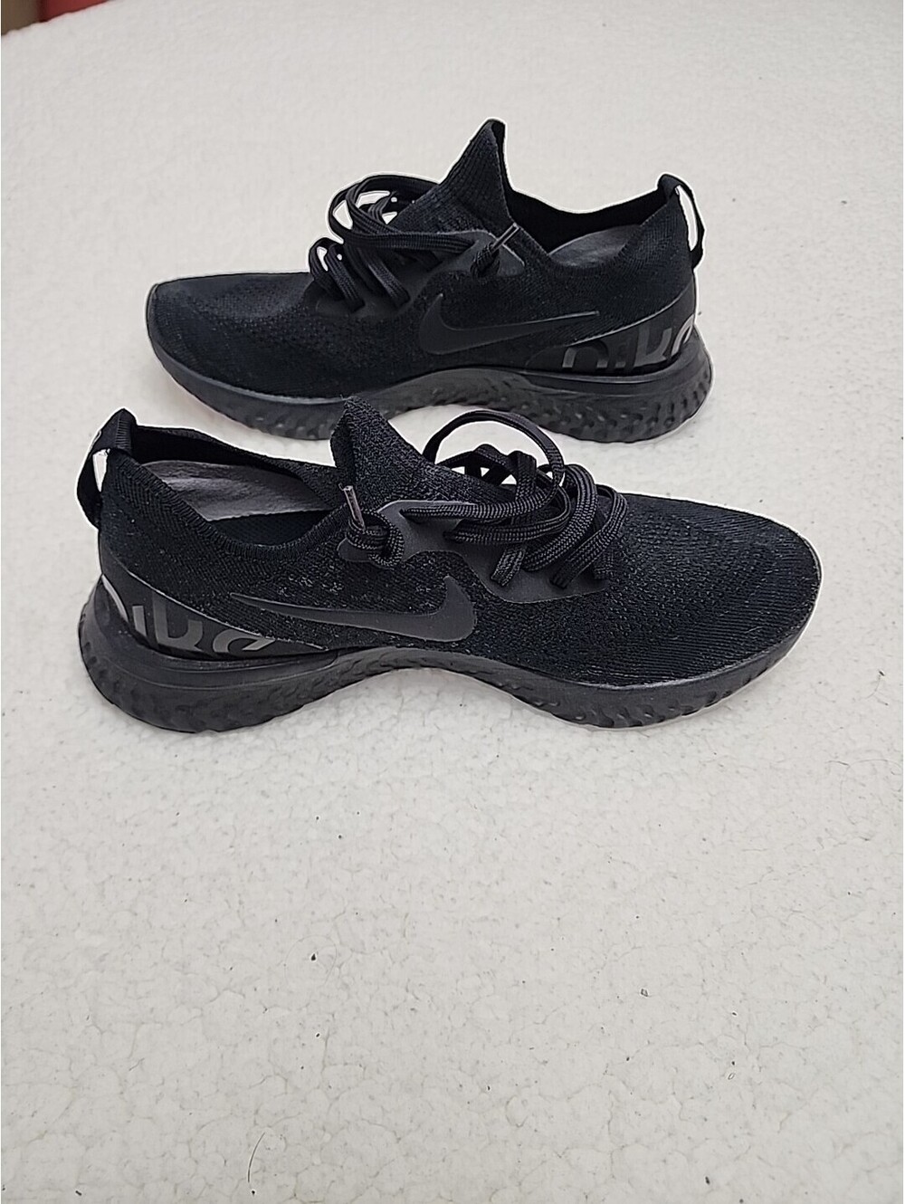 Nike Epic React Flyknit Triple Black Sneakers AQ0067-003 9 Women's